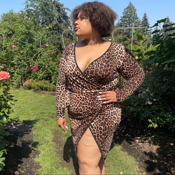 Leopard V Neck Wrap Dress w/ Thigh High Split - Picture 2 of 5